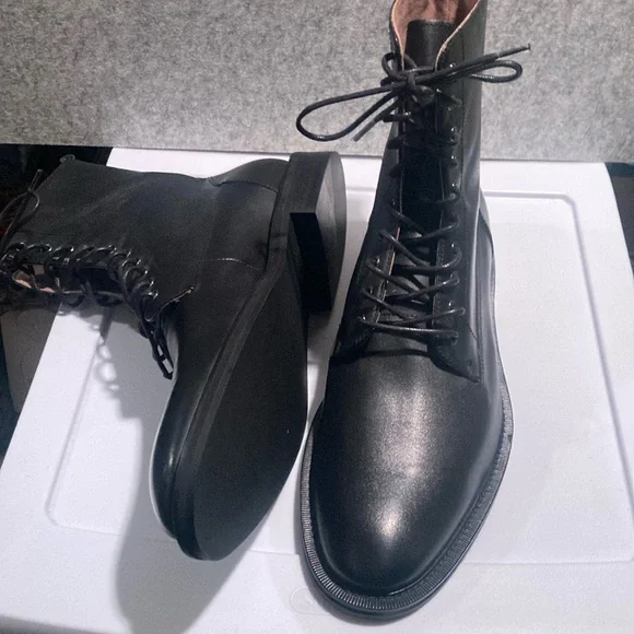 Men’s 12 Banana Republic Italian Men's Black Leather Lace Up Boots (New) - Picture 5 of 10